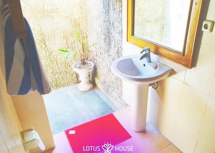 Lotus House Guest house Jimbaran (Bali)